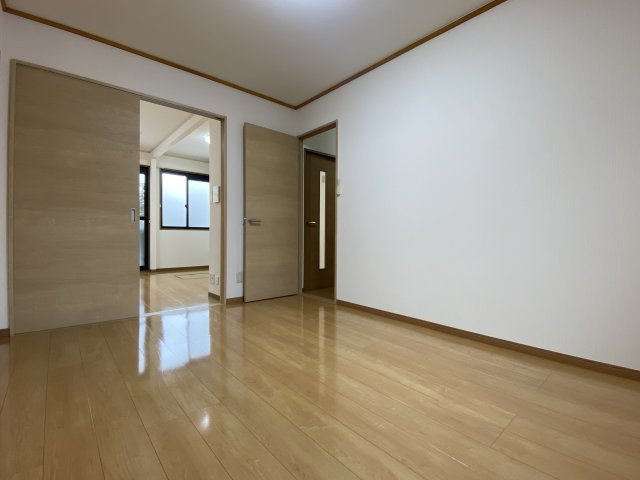 ハイカムール保戸野Aの洋室|洋室6帖