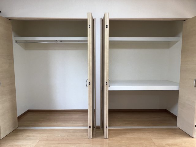 ハイカムール保戸野Aの収納