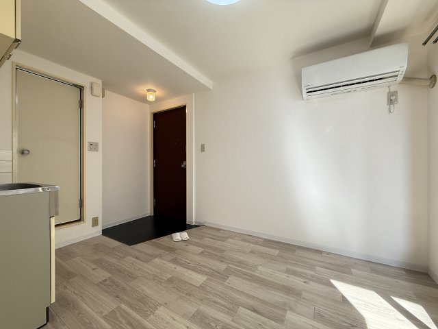 パール住吉の居間・リビング