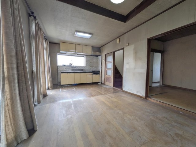 【居間・リビング】 | ☆CGで家具小物を消したイメージです。
