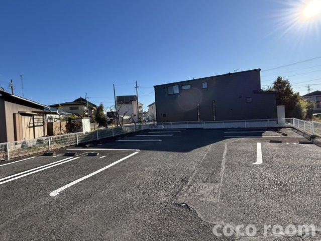 ＣＯＭＯＤＯ旭の駐車場