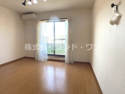 【洋室】 | 東村山市多摩湖町4丁目 | 約7.5帖の洋室