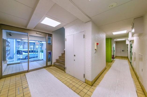 【エントランス】