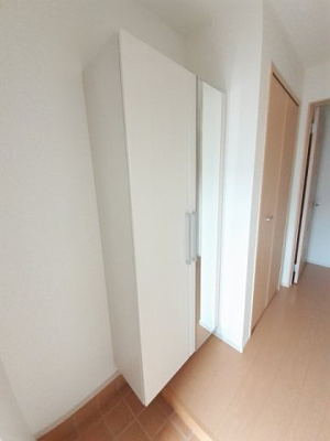 【玄関】 | ヴィラプレジール | ゆったりとした玄関です