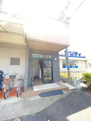 【エントランス】 | バーンフリート総持寺