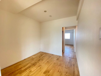 【寝室】 | バーンフリート総持寺