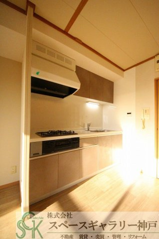 明石清水第2高層住宅のキッチン|※お部屋により仕様が異なる場合があります※