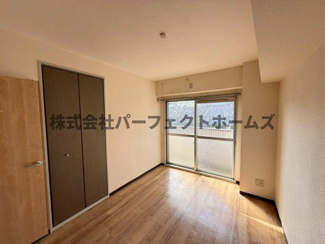 Belong枚方東2番館の洋室|個人の部屋や寝室として使える洋室です