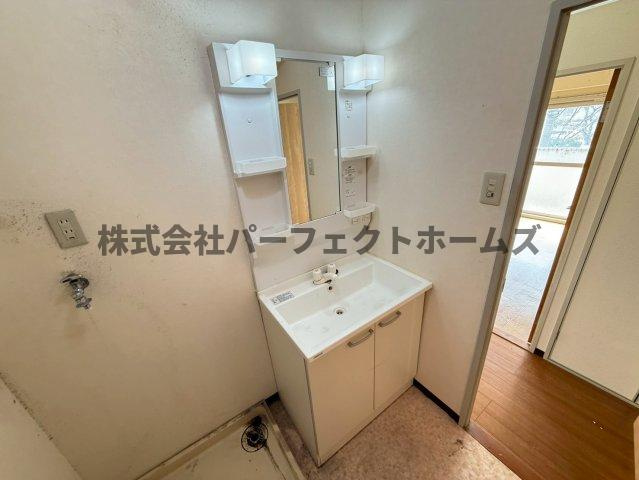 Belong枚方東2番館の独立洗面台|独立洗面化粧台付き