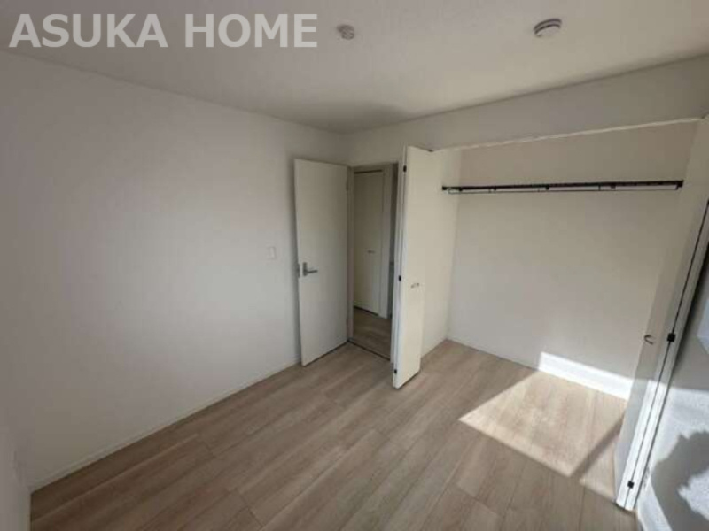 瀬谷区橋戸３丁目戸建ての洋室|家族一人ひとりの大切なプライベート空間の居室。家具の配置のご相談は是非お任せください