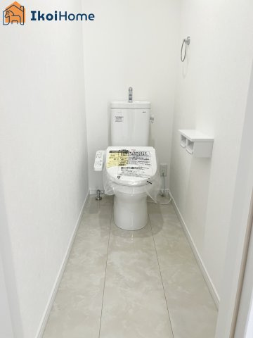 神戸市西区押部谷町木幡　新築戸建のトイレ|【ホームページに現地動画掲載中】●年中無休：当日予約可●トイレが2か所あるので夜中も安心です