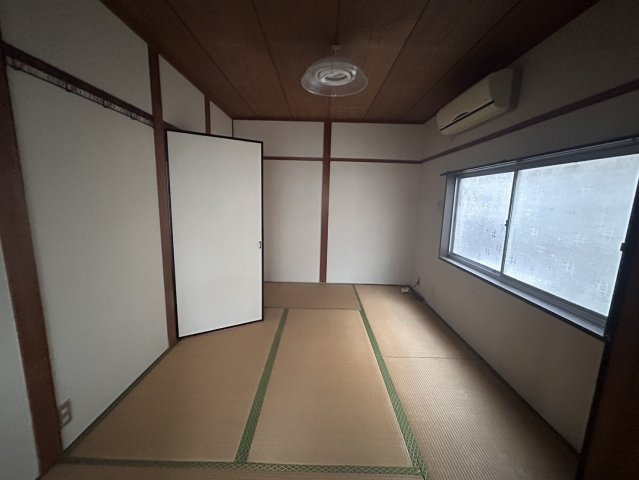 東今在家ハイツの和室