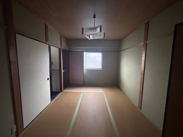 東今在家ハイツの和室