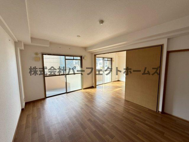 パレビバスの居間・リビング|ゆったり過ごせるリビングです