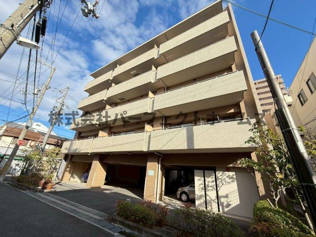 パレビバスの外観|落ち着いた雰囲気の外観です