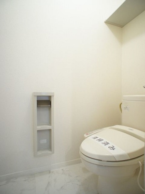 【トイレ】 | ヴィラフェリーチェB | 温水洗浄暖房便座機能付きです♪