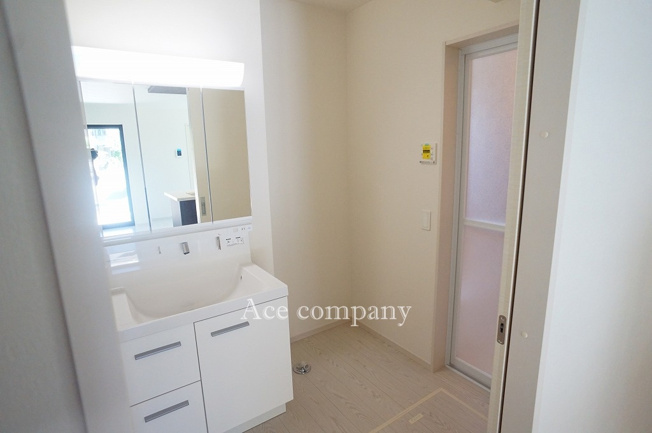 【ランドリースペース】 | 東大阪市菱屋西5丁目　【2号棟/全2棟】