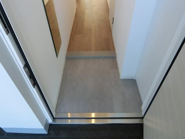 ＺＯＯＭ新宿下落合の玄関