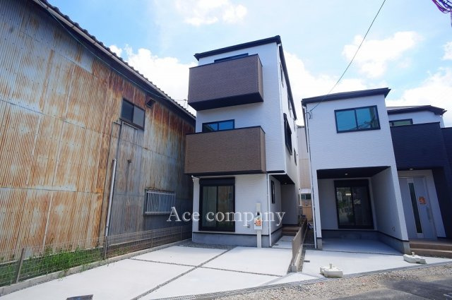 【外観】 | 東大阪市菱屋西5丁目　【1号棟/全2棟】 | 並列駐車2台可能です♪（普通車1台＋軽自動車1台）