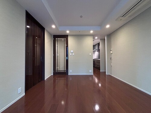 パークコート六本木ヒルトップの居間・リビング|バルコニー側からのリビング