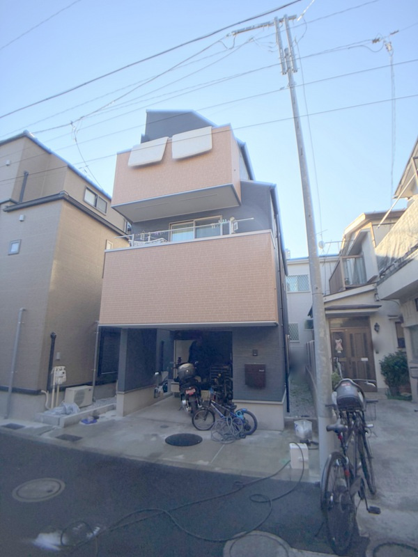 中央３　戸建の前面道路含む現地写真|東側　私道　幅員約4.0m　接道約4.9m
