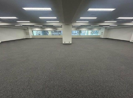 難波御堂筋ウエストの内装