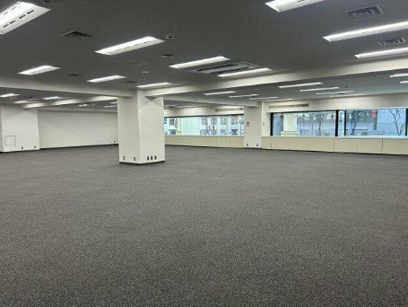 難波御堂筋ウエストの内装