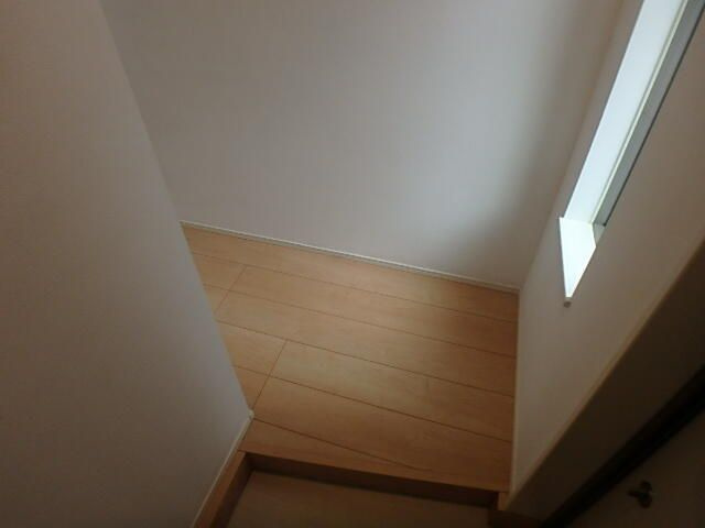 ジュネス雑司が谷の玄関