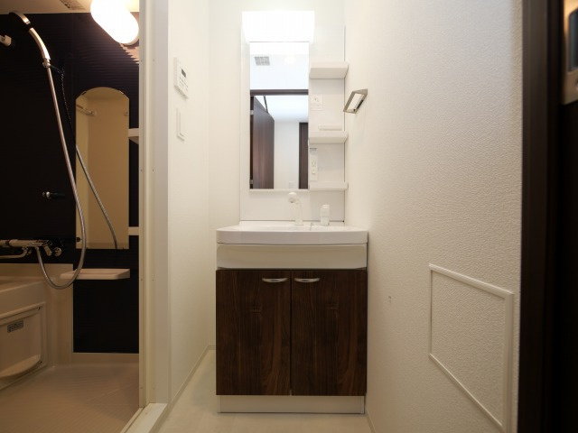 スワンズシティ新大阪プライムの独立洗面台