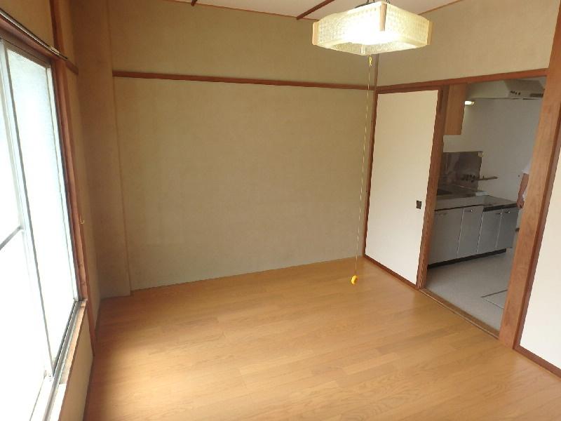 S0546R　中村莊の洋室