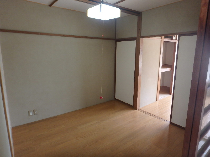 S0546R　中村莊の洋室