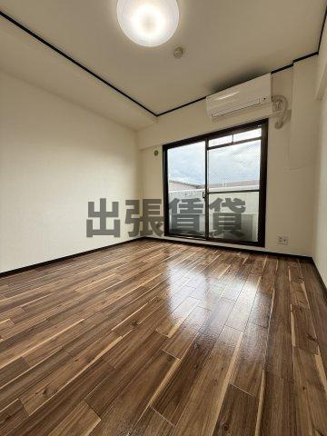 仲介手数料０円！！グランデ中村公園の居間・リビング