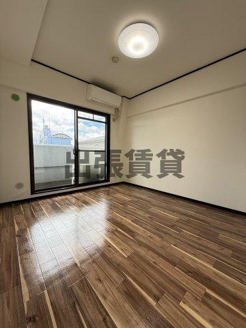 仲介手数料０円！！グランデ中村公園の居間・リビング