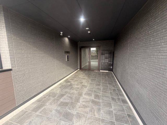 KORE・YIELD千里丘のエントランス