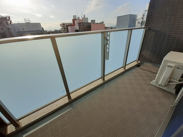 スカイネッツ百合丘のバルコニー