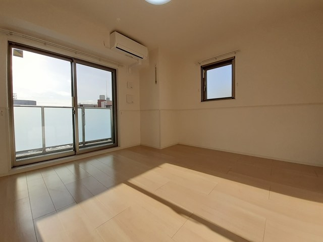 スカイネッツ百合丘の居間・リビング