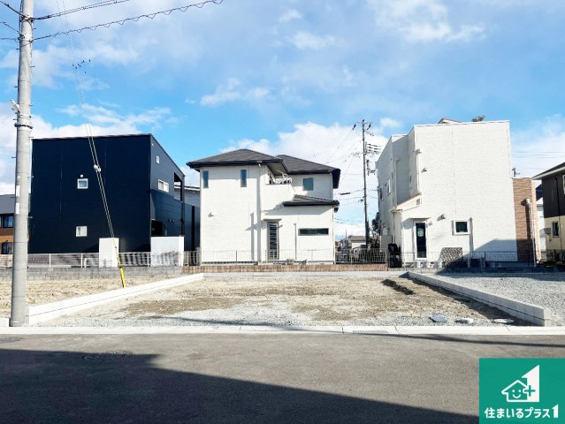 加古川市加古川町稲屋　第13期　新築一戸建ての外観|周辺は落ち着いた街並みの住宅地！子育てがしやすい住環境です！まだ未完成ですが、現地でしかわからない事もございます。是非一度ご覧ください。