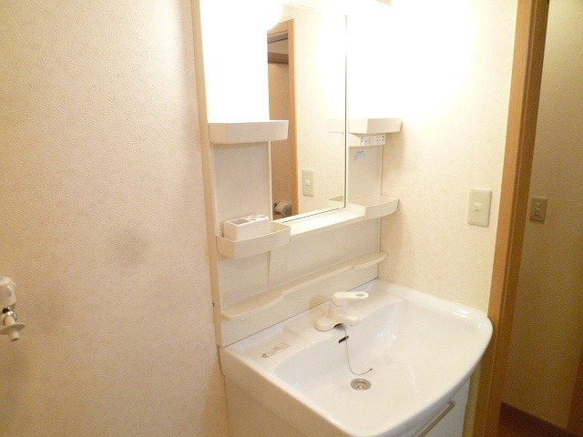 アルカンシェル　虹Ｂの洗面所|スペースが確保できる洗面所です