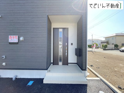 【玄関】 | CRADLE GARDEN本庄市下野堂第5　新築住宅 | ≪3号棟≫
現地(2026年4月撮影)