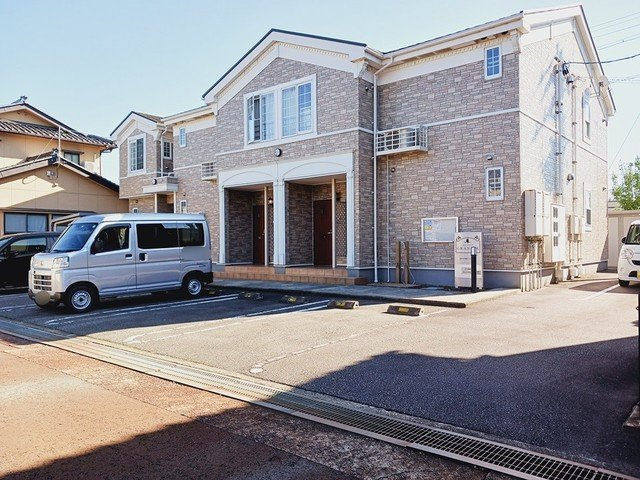 グランティアの駐車場|駐車場があります