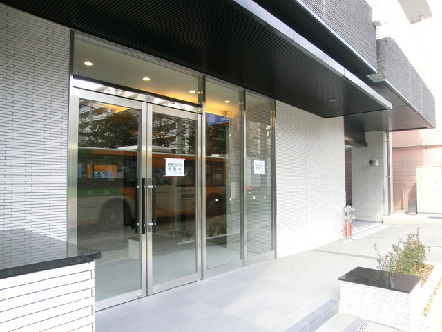 パークアクシス西巣鴨のエントランス|キレイで大きなエントランス♪