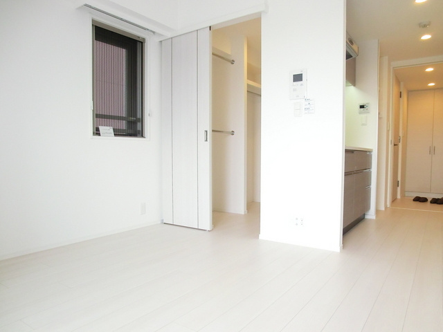 パークアクシス西巣鴨の居間・リビング|約９帖の居室部分♪