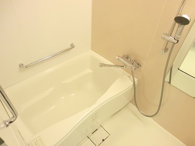 パークアクシス西巣鴨の浴室|清潔感のある広めのお風呂♪