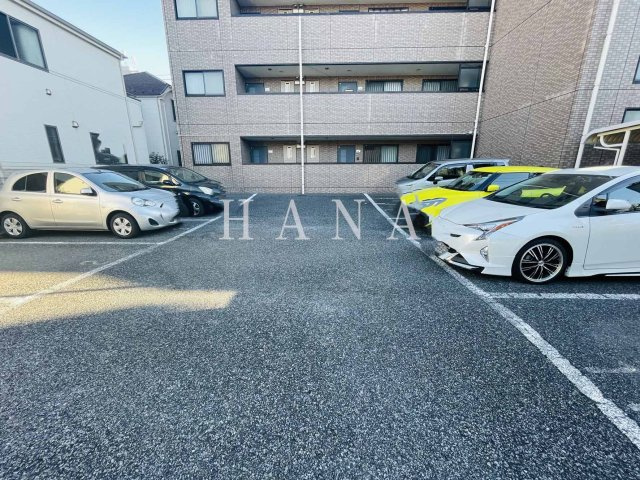 アネックスコトブキの駐車場