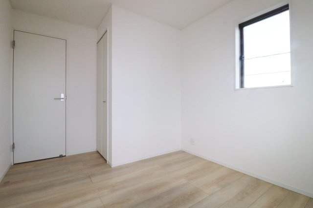 郡山市富田町大徳南第21　　　1号棟　　小山田小学校、郡山第6中学区の洋室|※同社施工例