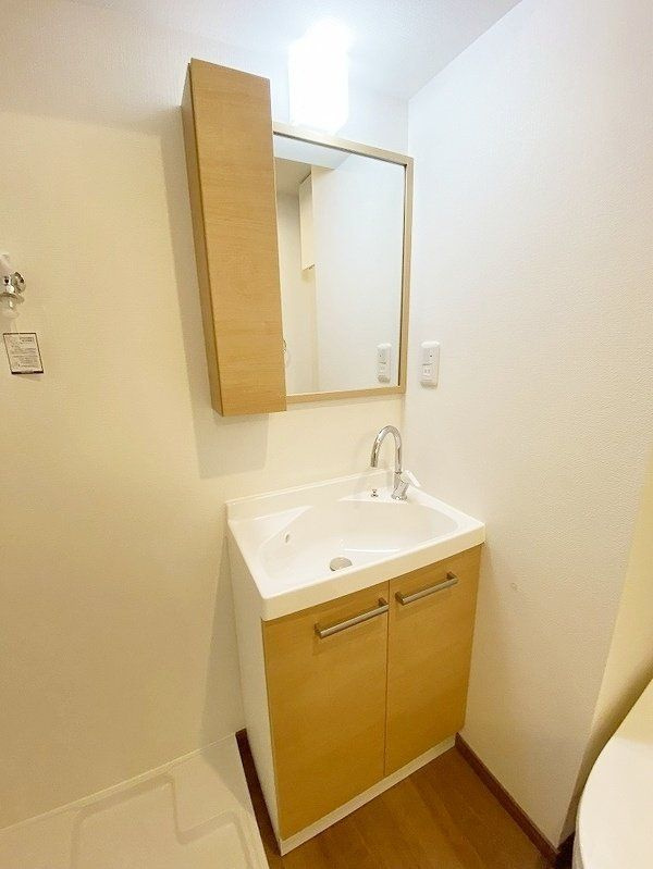 VALESIA 森下 CITYの独立洗面台