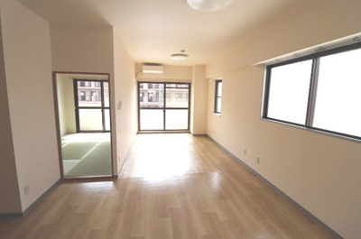 【居間・リビング】 | プレジール井山