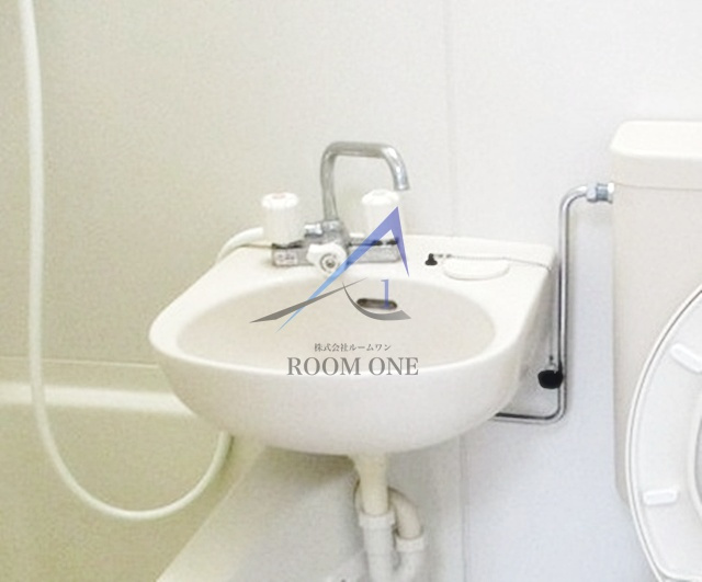 ライフピアアルシオネの洗面所|洗面台です。