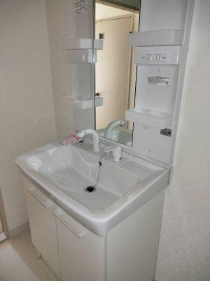 けやきハイム１２の独立洗面台