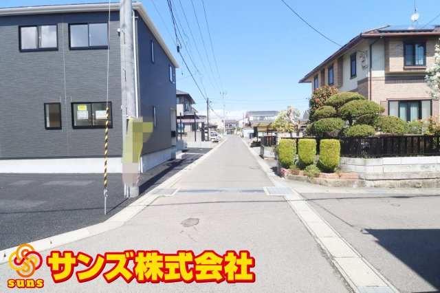 郡山市富田町大徳南第21　　　2号棟　　小山田小学校、郡山第6中学区の前面道路含む現地写真|東側前面道路